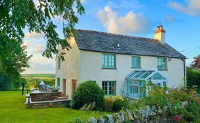 Photo of House in North Cornwall