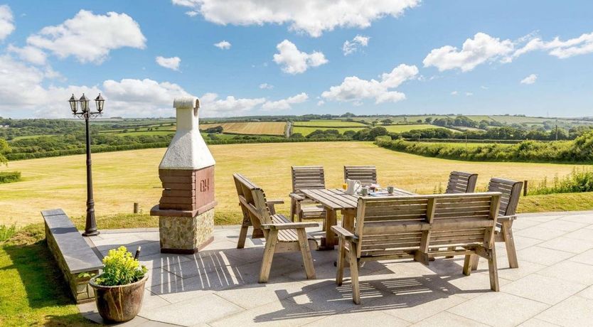 Photo of 4 Bed in Jacobstow