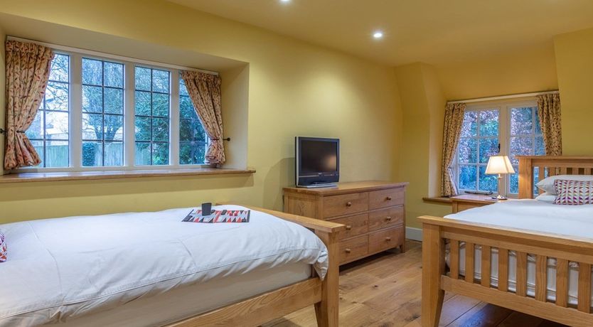 Photo of 3 Bed in Axminster