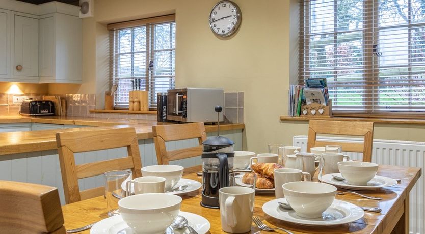 Photo of 3 Bed in Axminster