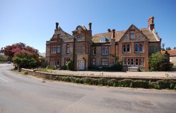 1 Abbey House Apartment