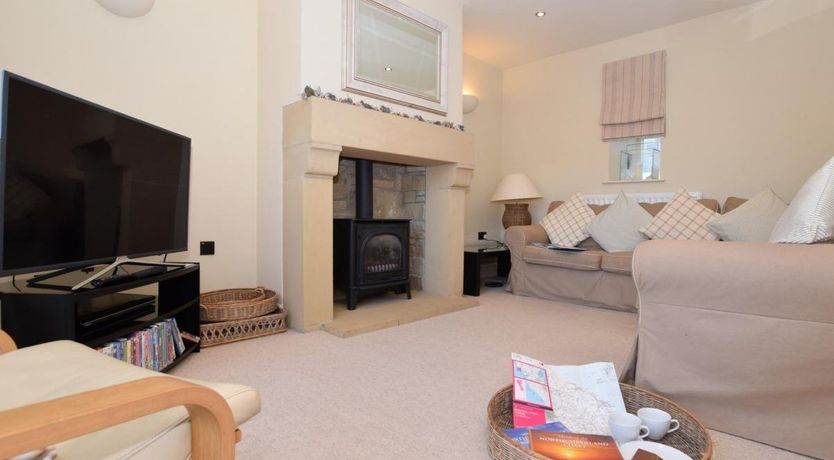 Photo of 3 Bed in North Sunderland