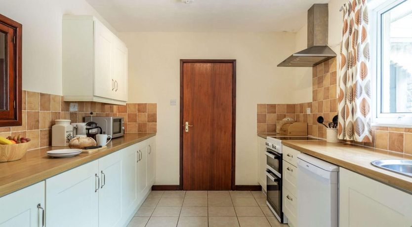 Photo of 2 Bed in Falmouth