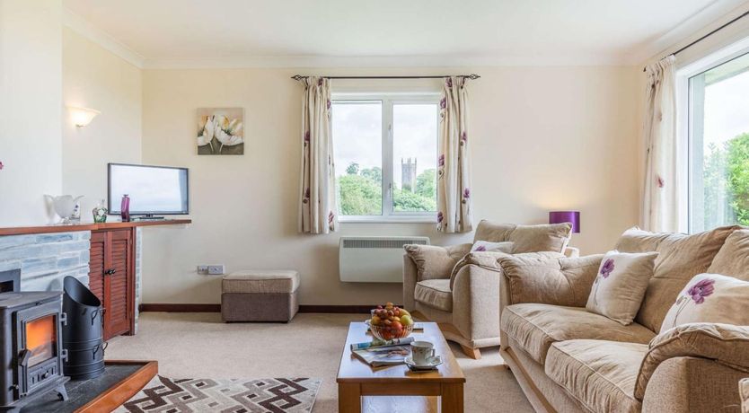 Photo of 2 Bed in Falmouth
