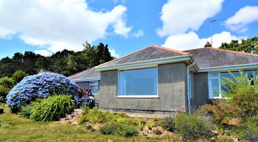 Photo of 2 Bed in Falmouth