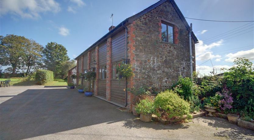 Photo of Leyland Barn