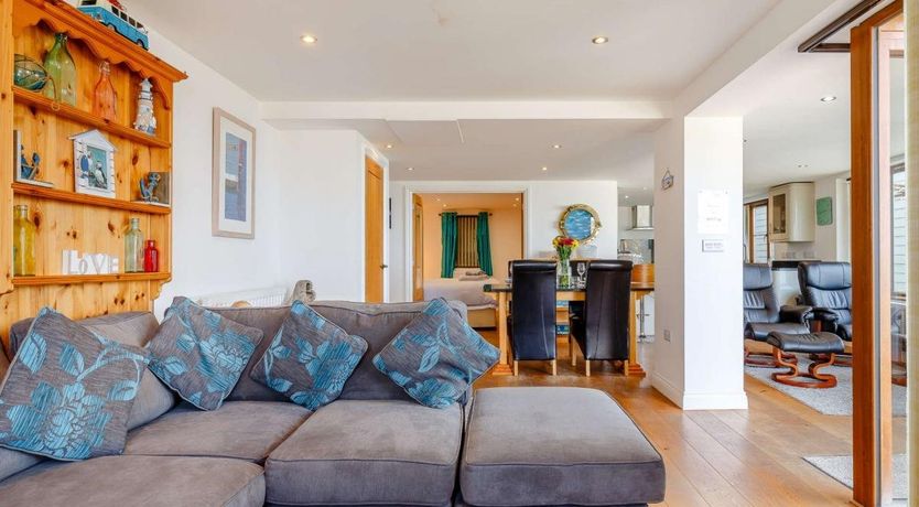 Photo of 2 Bed in Portreath