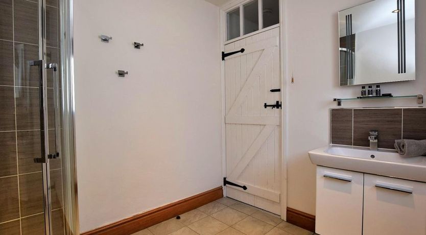 Photo of 3 Bed in Margam