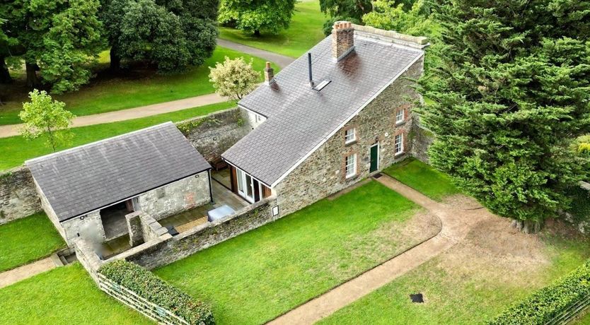 Photo of 3 Bed in Port Talbot