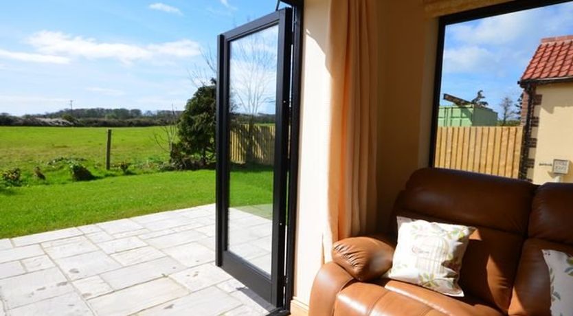 Photo of 2 Bed in Chickerell