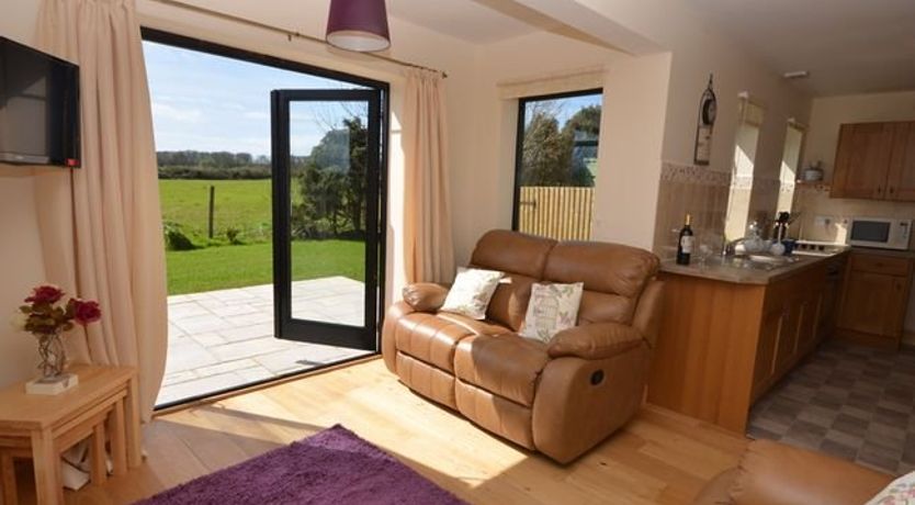 Photo of 2 Bed in Chickerell