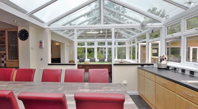 Photo of 10 Bed in Cribyn