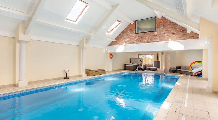 Photo of Richmond Hall