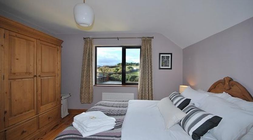 Photo of Pebble Cottage - A home away from home