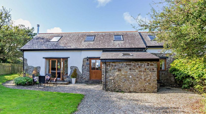 Photo of 2 Bed in Higher Clovelly