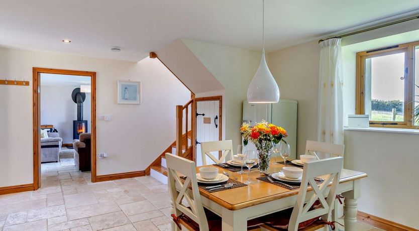 Photo of 2 Bed in Higher Clovelly