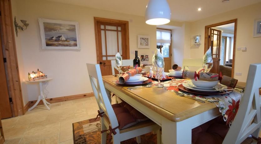 Photo of 2 Bed in Higher Clovelly