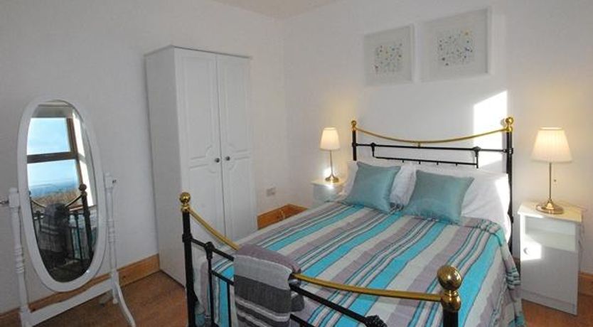 Photo of Little Liss Cottage - Compact and cute