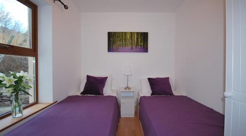 Photo of Little Liss Cottage - Compact and cute