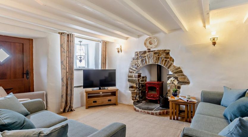 Photo of 3 Bed in Launcells