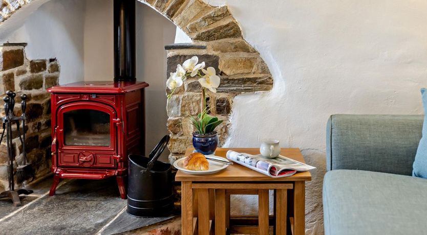 Photo of 3 Bed in Launcells