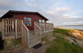 Photo of lochgilphead-log-cabin-1