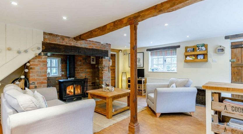 Photo of 1 Bed in Naunton Beauchamp