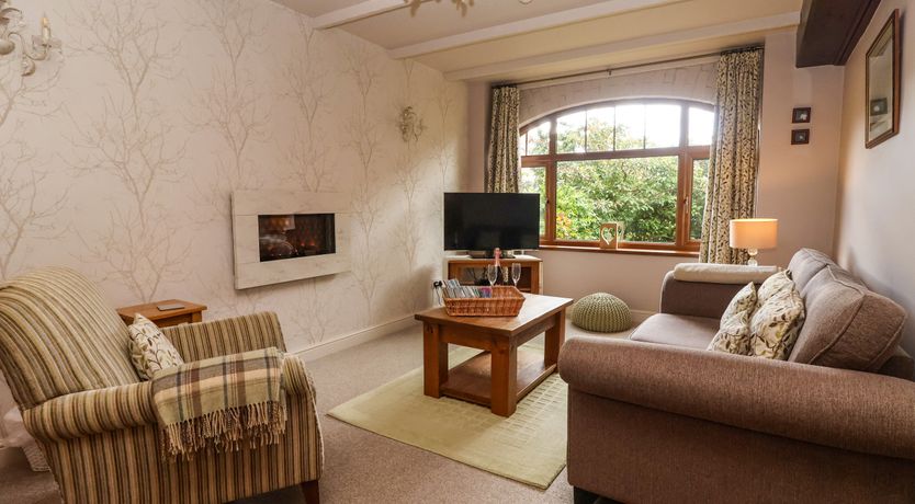 Photo of 1 Woods Garth