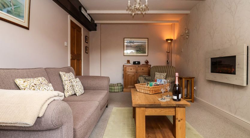 Photo of 1 Woods Garth