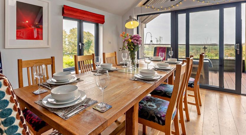 Photo of 4 Bed in Carharrack