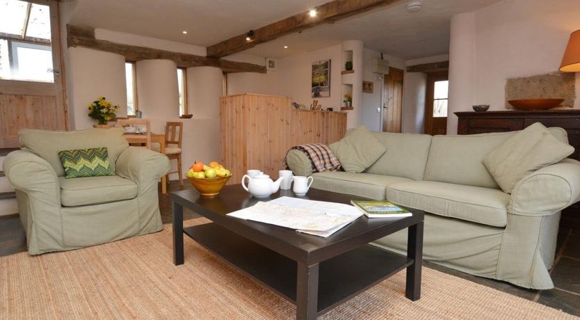 Photo of 1 Bed in Whitchurch Canonicorum