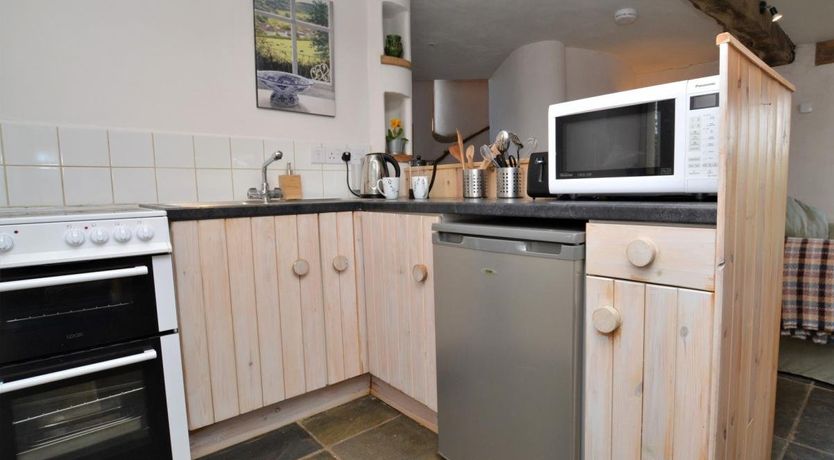 Photo of 1 Bed in Whitchurch Canonicorum