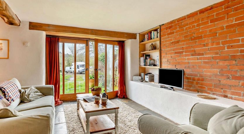 Photo of 1 Bed in Bridport