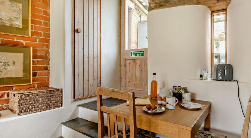 Photo of 1 Bed in Bridport