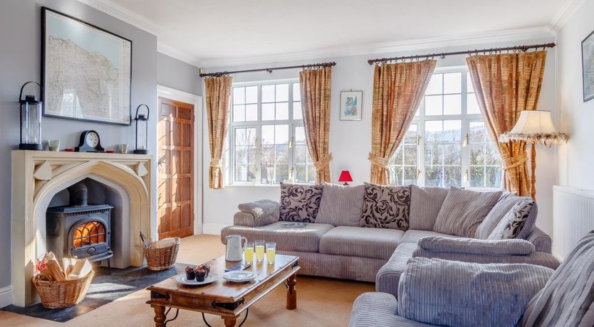 Photo of 7 Bed in Minehead