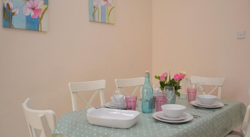 Photo of 2 Bed in Sedgehill