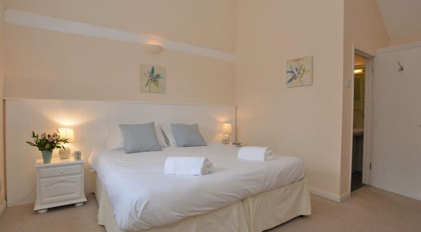 Photo of 2 Bed in Sedgehill