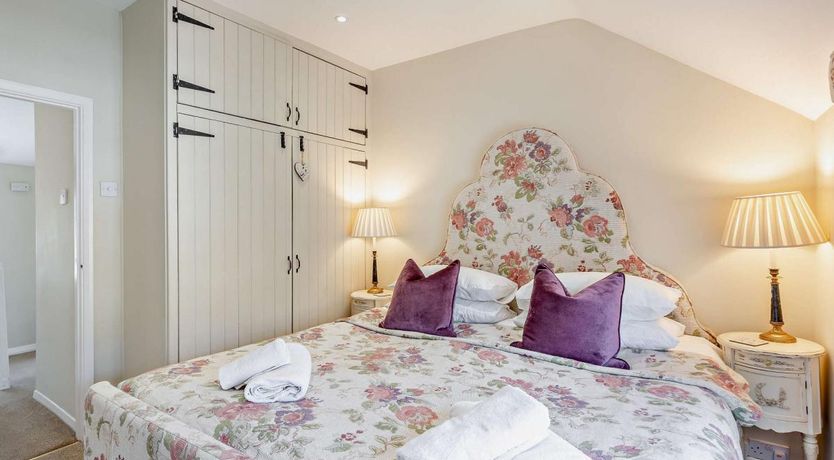 Photo of 1 Bed in Broadway