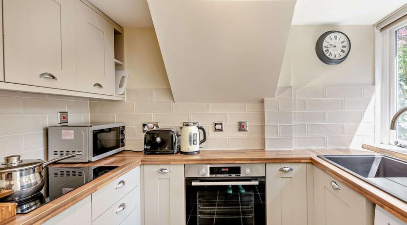 Photo of 1 Bed in Broadway
