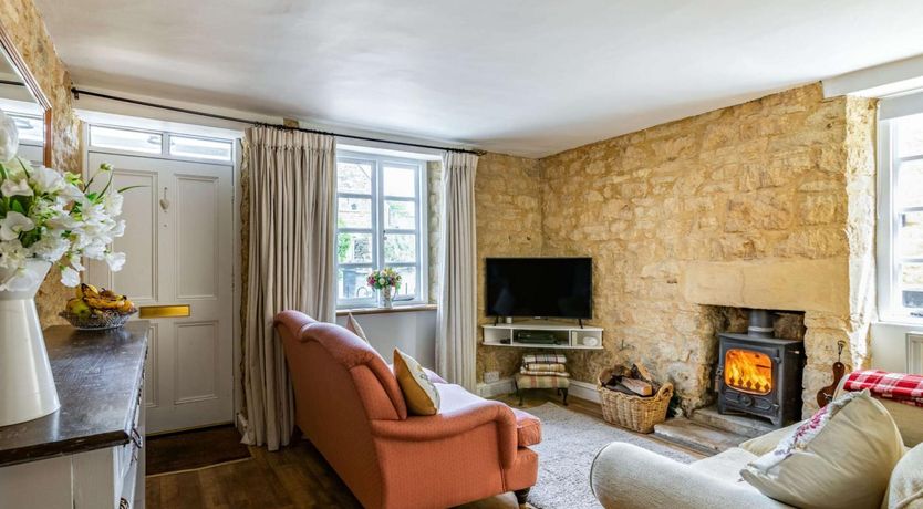 Photo of 2 Bed in Cheltenham