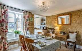 Photo of in Bourton-on-the-Water (29027)