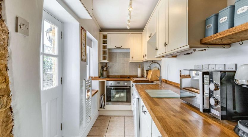 Photo of 2 Bed in Cheltenham