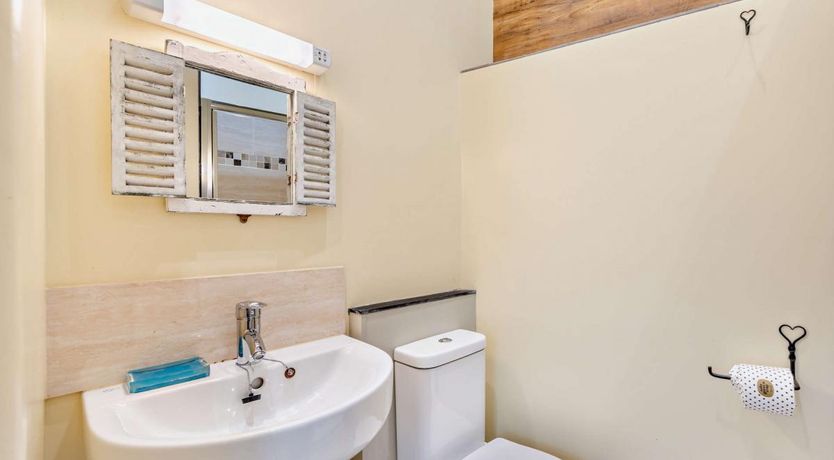 Photo of 1 Bed in Abbotsham