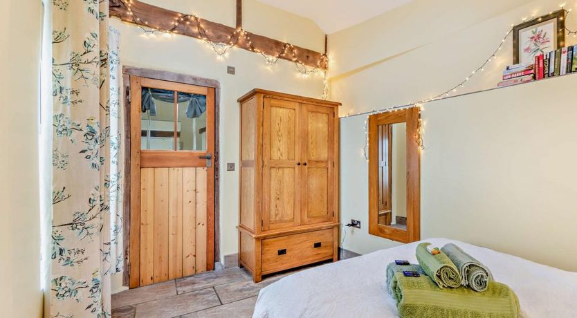 Photo of 1 Bed in Abbotsham