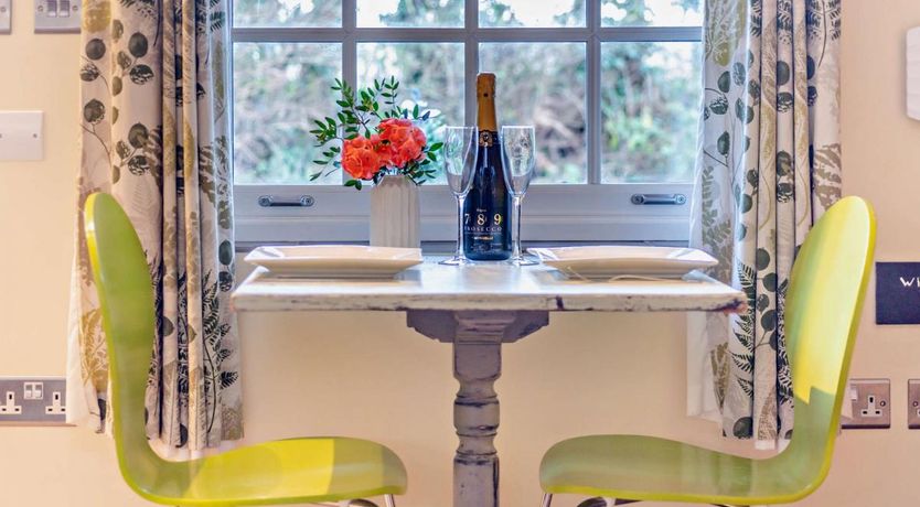 Photo of 1 Bed in Abbotsham