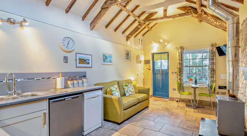 Photo of 1 Bed in Abbotsham