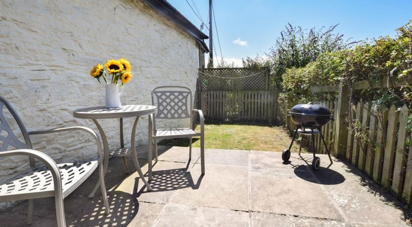 Photo of 1 Bed in Abbotsham