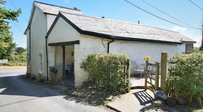 Photo of 1 Bed in Abbotsham