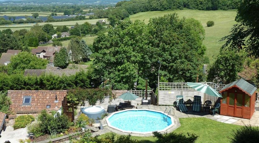 Photo of 2 Bed in Banwell