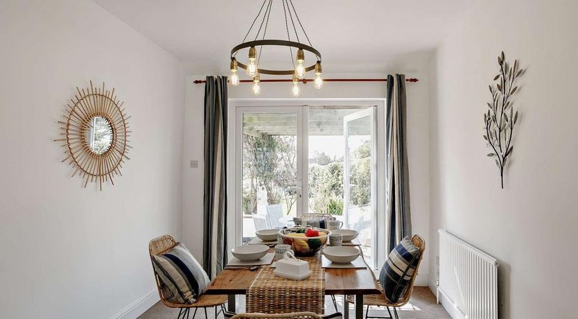 Photo of 3 Bed in Sandilands